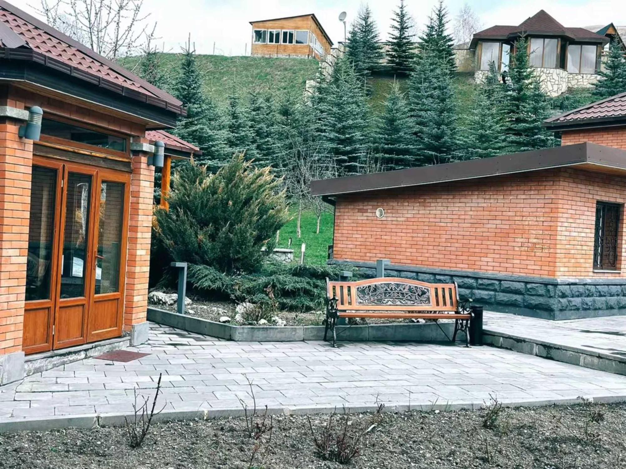 Vardisubani Villa Kazbegi Exteriör bild