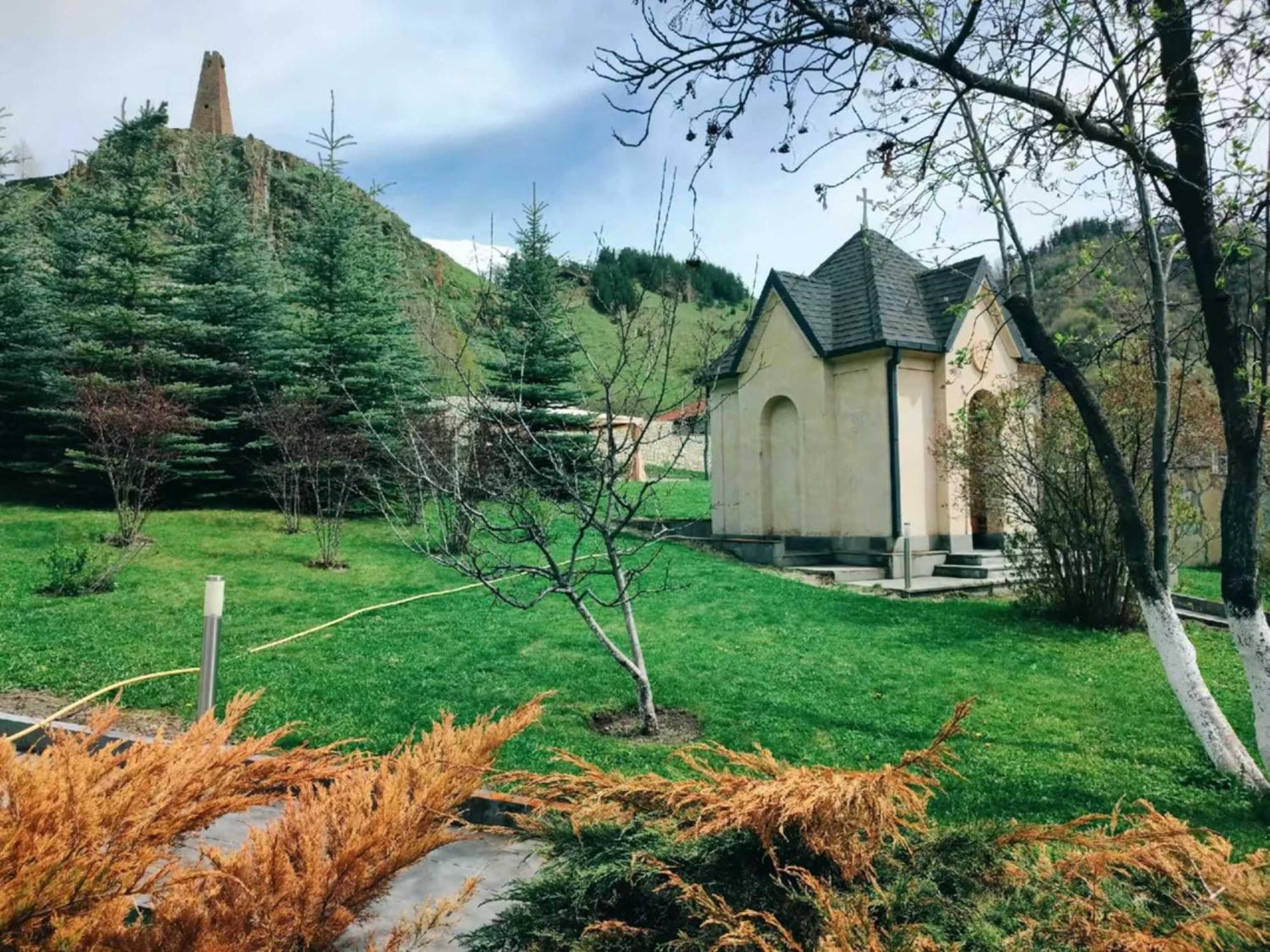 Vardisubani Villa Kazbegi Exteriör bild